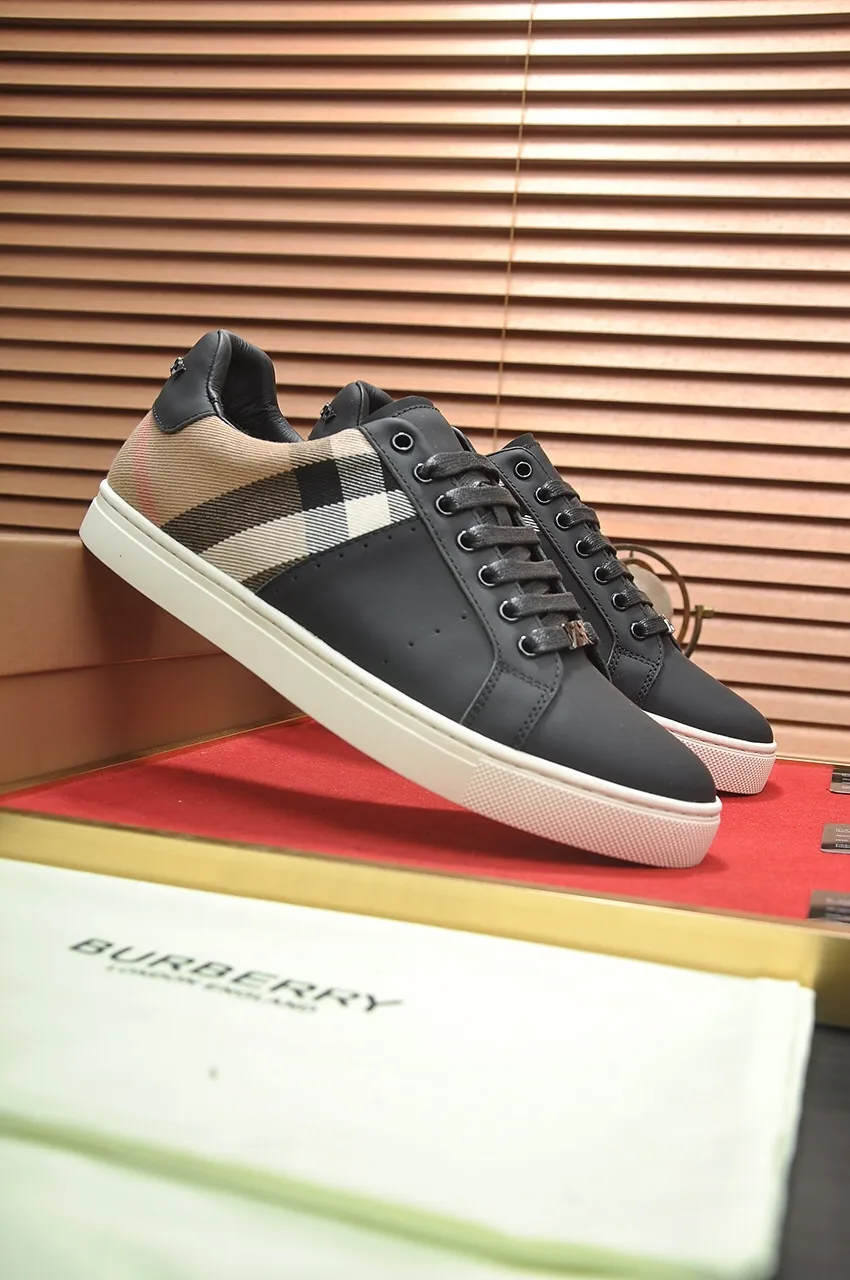 Men's shoes💰480💶[Burberry] (cowhide lining) classic low-top sneakers｜Imported cowhide with classic plaid fabric｜Cow leather lining｜Original outsole｜Fine workmanship and comfortable to wear Size: 38-44 (customized at 45)